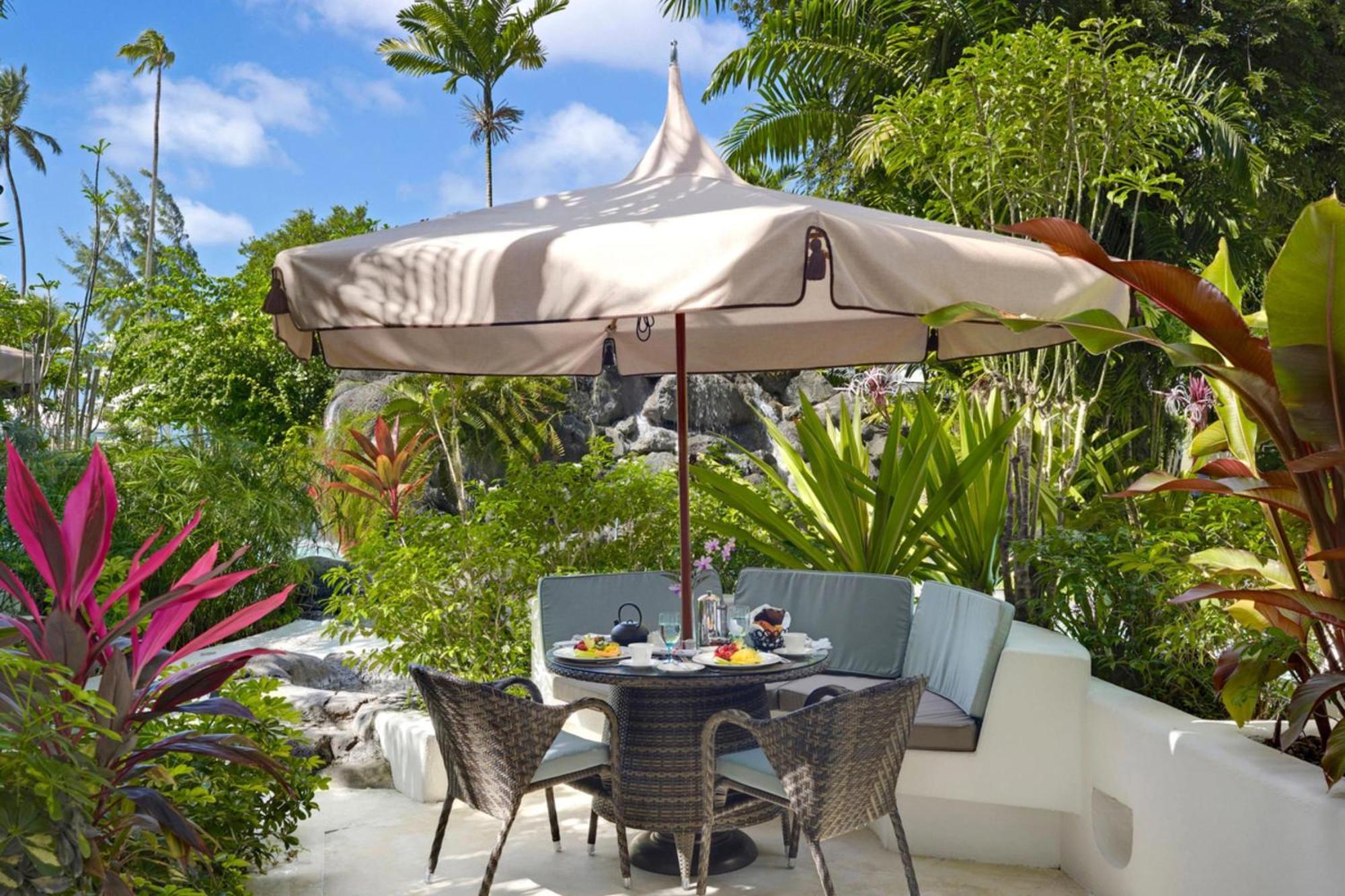 Colony Club By Elegant Hotels Saint James Eksteriør bilde